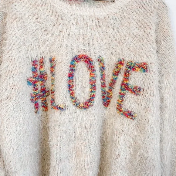 Le Lis Fuzzy Oversized Sweater with Multicolor LOVE Excellent Condition - Picture 4 of 6